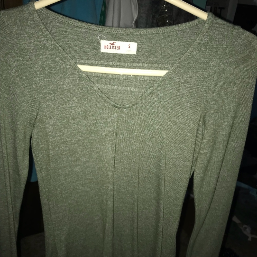 Hollister shirt